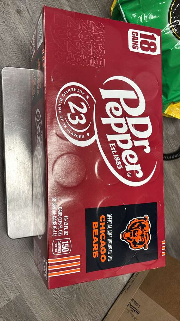 Dr Pepper Soda – 18 Can Pack (Chicago Bears Limited Edition)